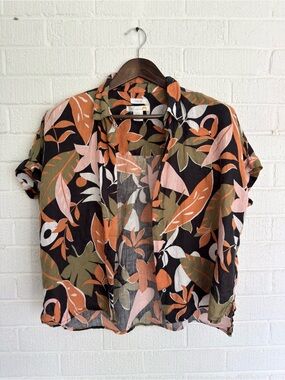 C&C California Linen Button-Down Shirt w/ Black Pink, Orange & Olive Leaf